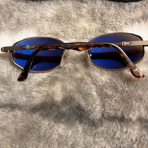 Maui Jim Accessories Vintage Maui Jim Sunglasses Italian Made